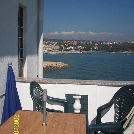 Apartment Gaga And Nia Krk Town Exterior foto